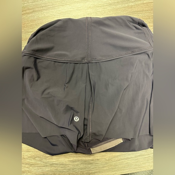 Lululemon Lost In Pace skirt size 8 in Black Currant. - Picture 7 of 8